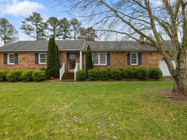 564 Summit Ridge Dr, Chesapeake, VA 23322