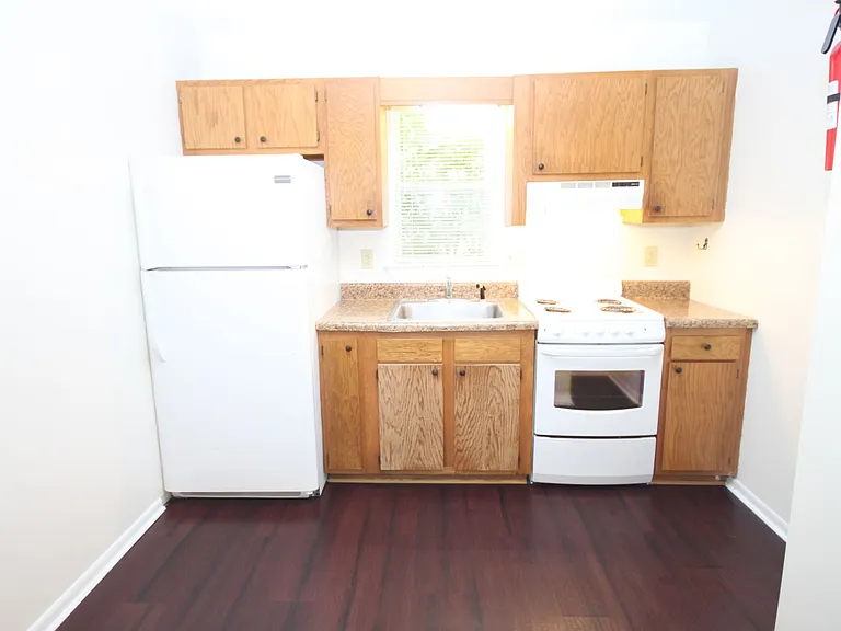 105 Bearwood Dr — Photo 4