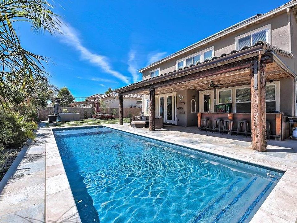 1st image of 18535 Serra Ct