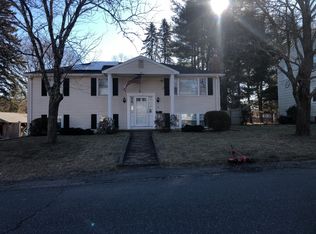 25 Arapahoe Rd, Bellingham, MA 02019