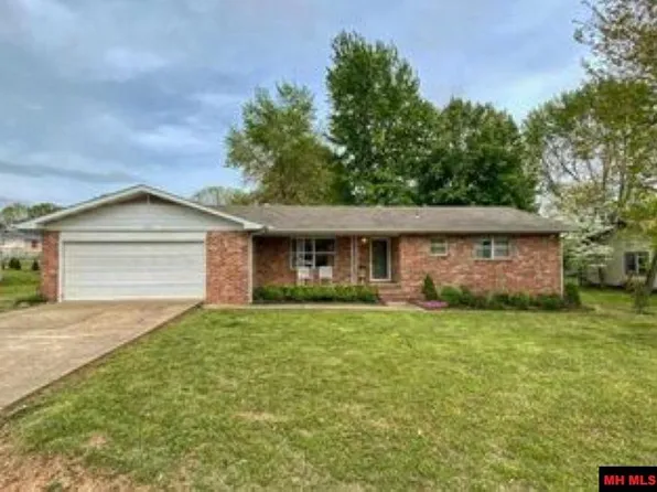 1415 Conway St, Mountain Home, AR 72653