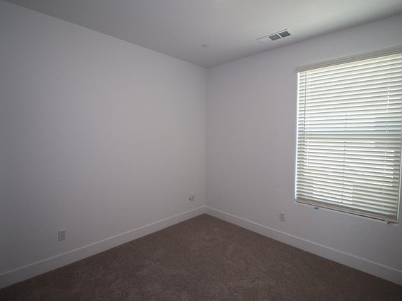5th image of 2707 E Tamarind Dr