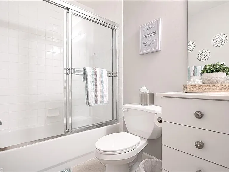 2371 Ravenna Blvd #101 — Photo 19