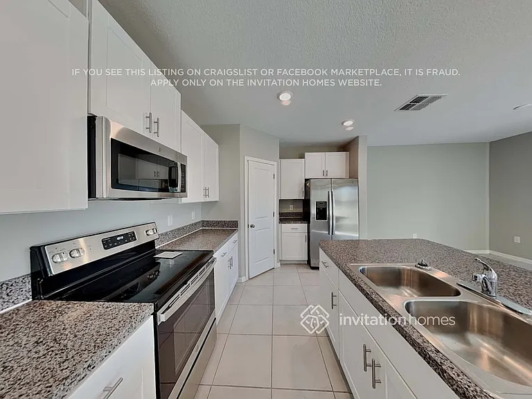 7125 Amelia Cove Ct — Photo 6