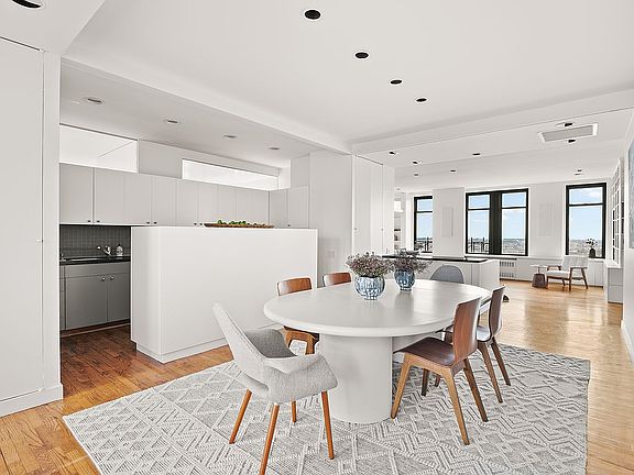 5th image of 75 Livingston St #27