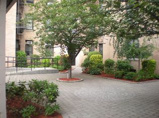 148 Street, Flushing, NY 11354