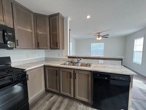 5th image of 2759 S Thomas Pl #50