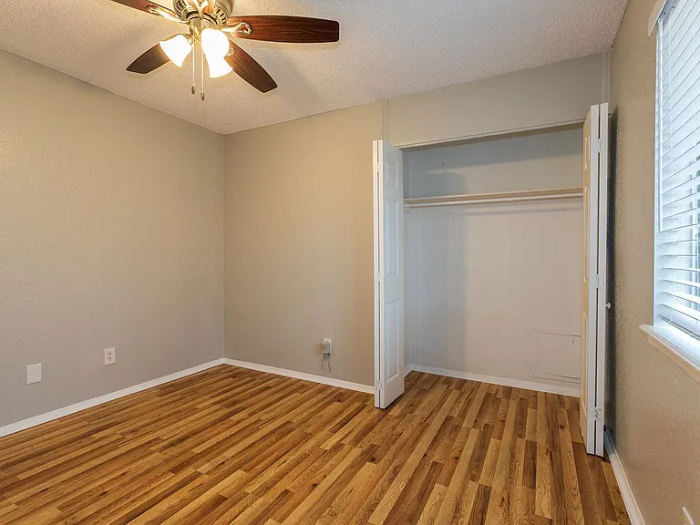 1533 S 112th East Ave — Photo 29