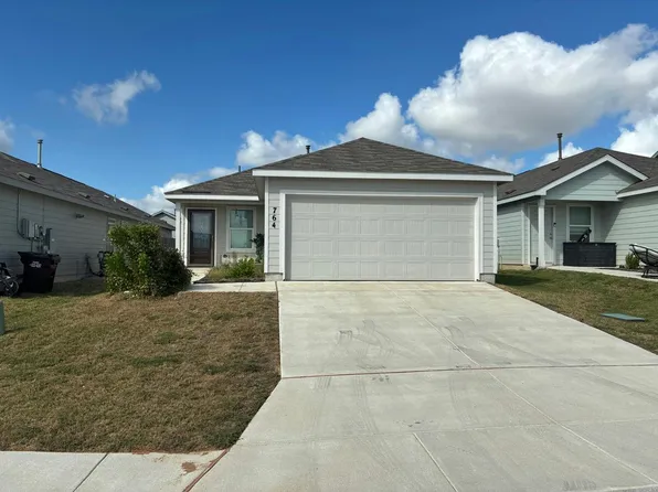764 Bullsnake Trl, New Braunfels, TX 78132