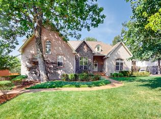 520 Five Oaks Blvd, Lebanon, TN 37087