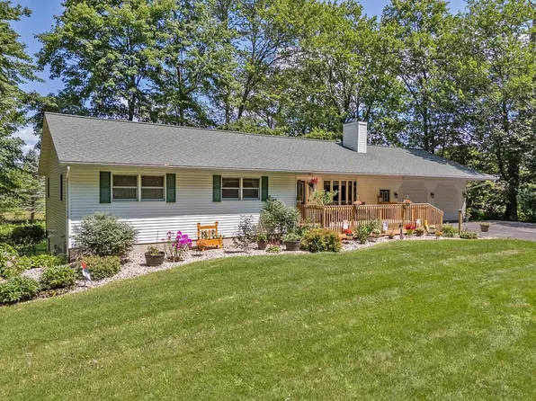 E8016 E Lake Virginia Rd, Reedsburg, WI 53959