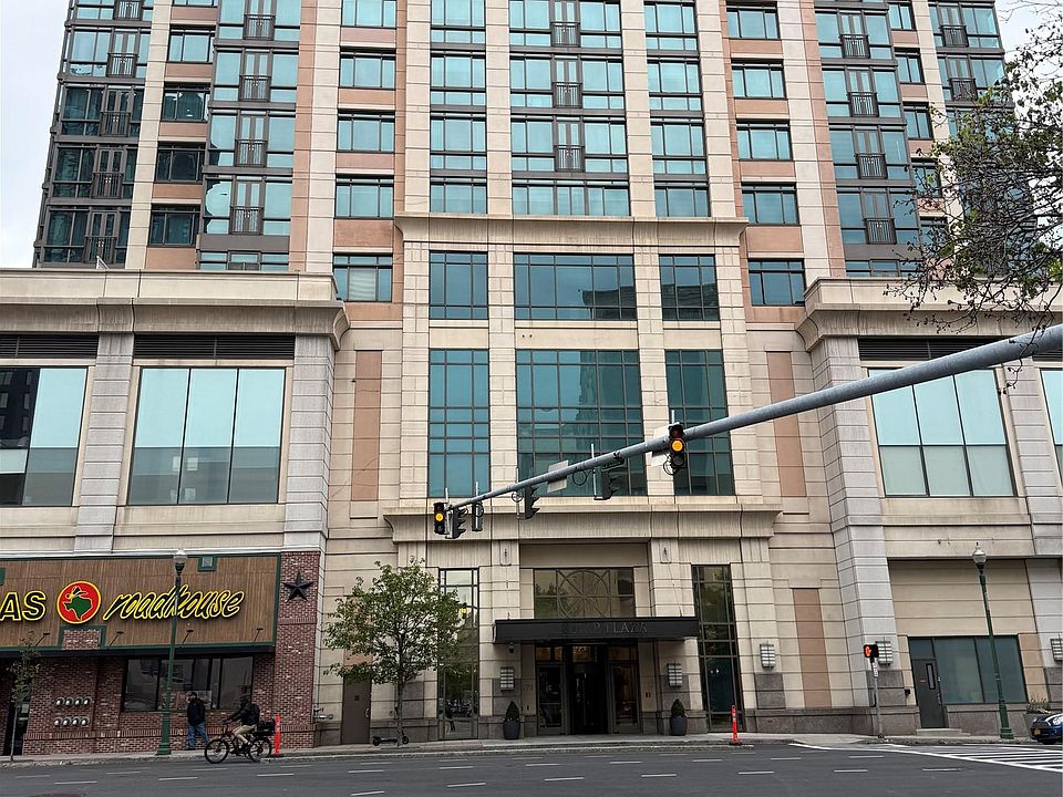 1st image of 175 Huguenot Street #2205