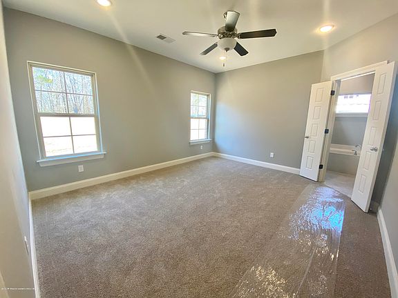 4th image of 5297 N Montavale