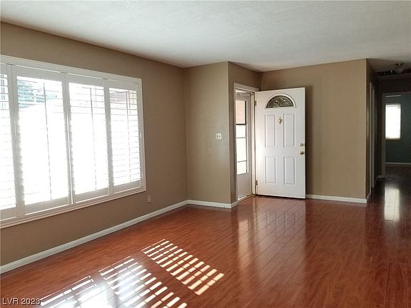 4th image of 7186 Fenway Ave #0