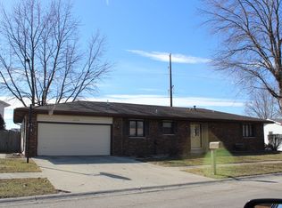 380 Meadows Rd S, Bourbonnais, IL 60914