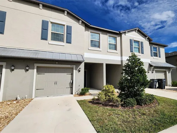 9516 Pembrooke Pines Dr, Sun City Center, FL 33573