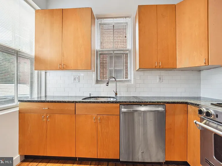 1411 King St #A — Photo 20