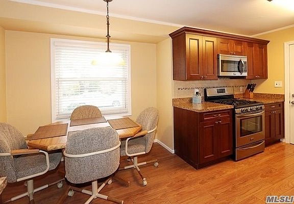 4th image of 174 Dartmouth Dr