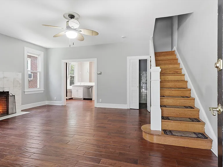 4130 Military Rd NW — Photo 6