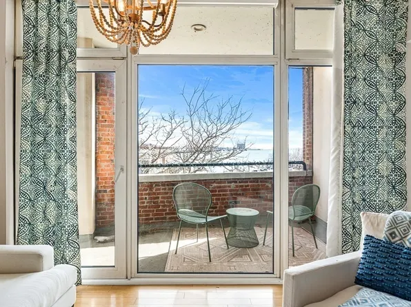 300 Commercial St APT 303, Boston, MA 02109
