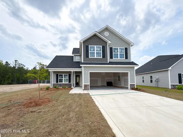 479 Pebble Shore Drive, Sneads Ferry, NC 28460