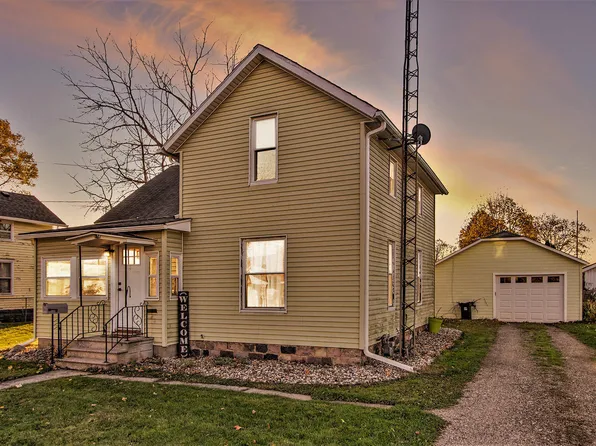 114 N Douglas Ave, Three Rivers, MI 49093