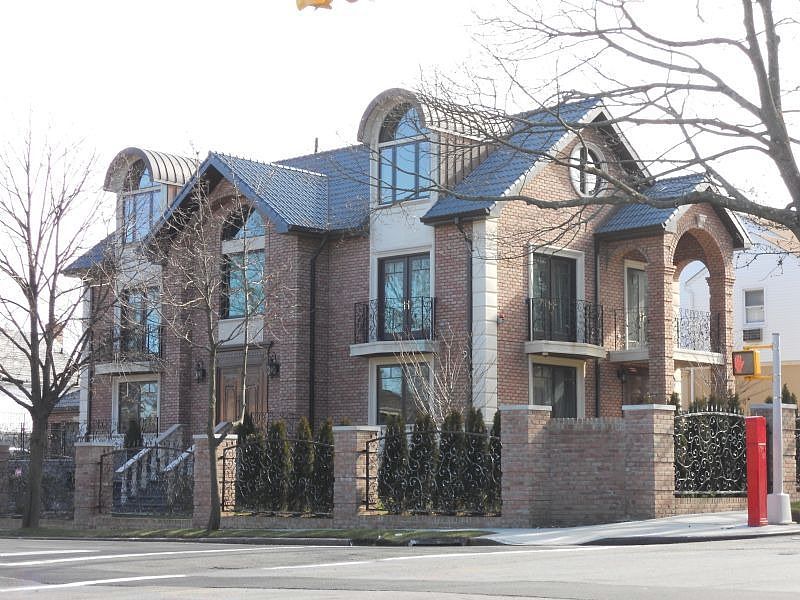 1st image of 81-03 188th St