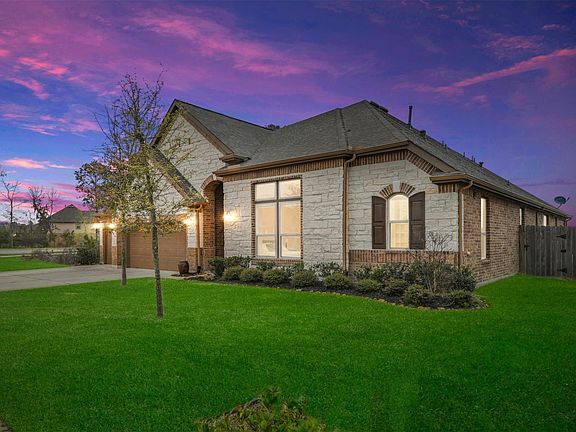 2nd image of 15426 Jewel Lake Ln