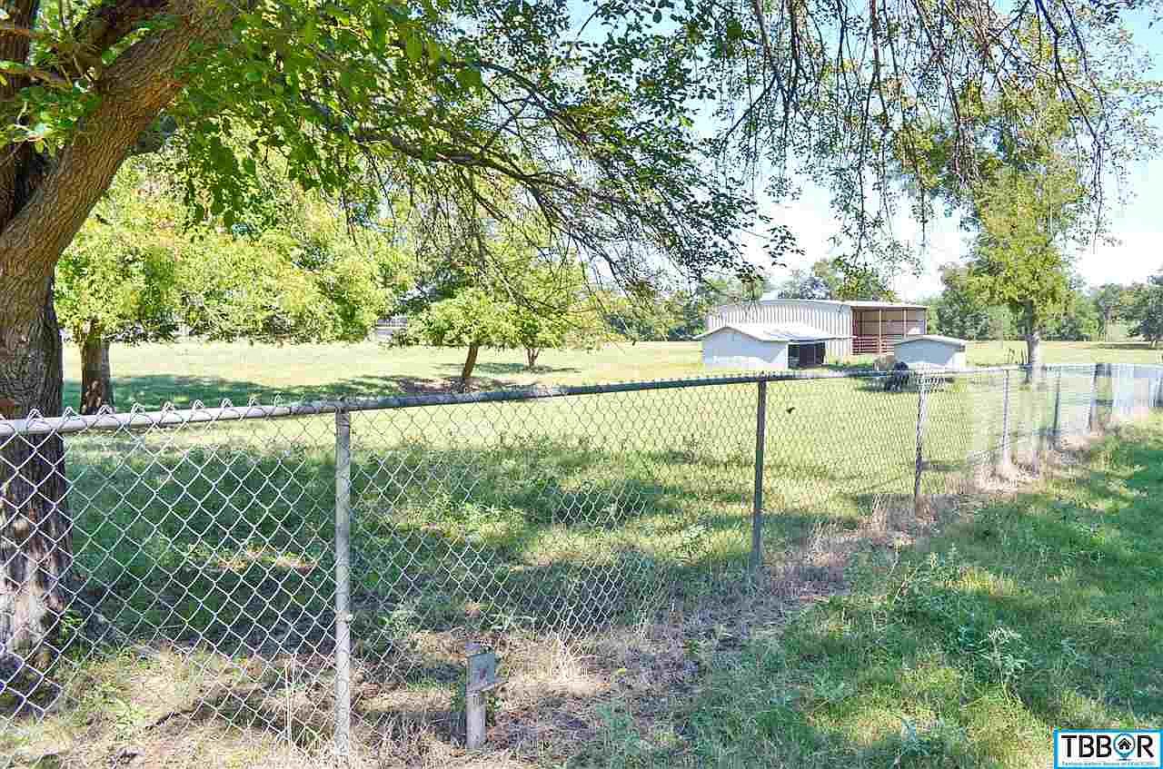 105 N Highway 95, Little River Academy, TX 76554 Zillow