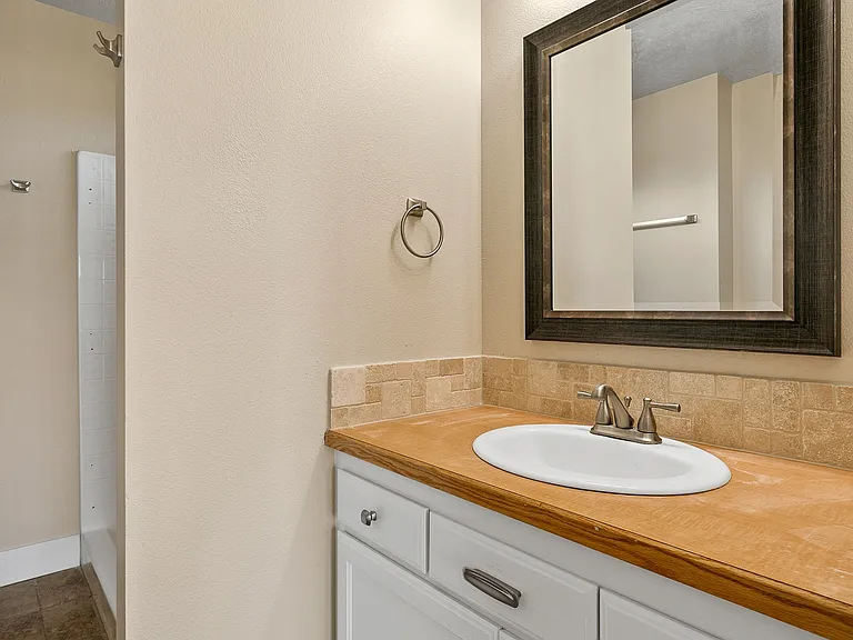 1671 E Kamay Ct — Photo 14