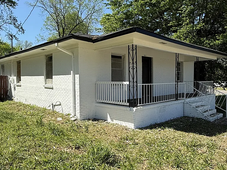 6117 Patton Ave — Photo 2