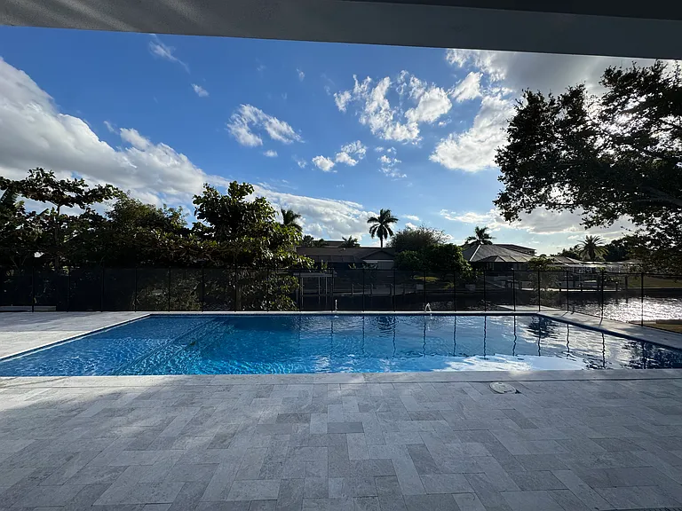 1882 Coral Point Dr — Photo 21