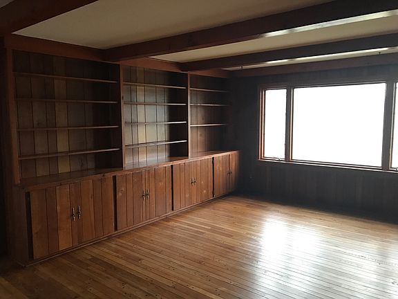 4th image of 168 Willowgrove S