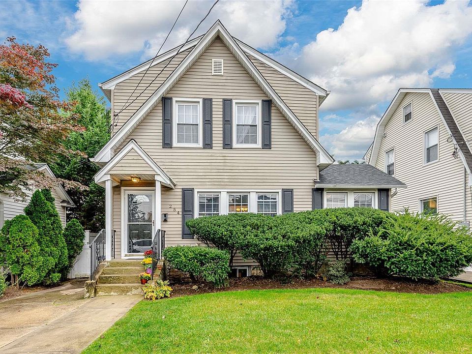 1st image of 254 Oakview Avenue