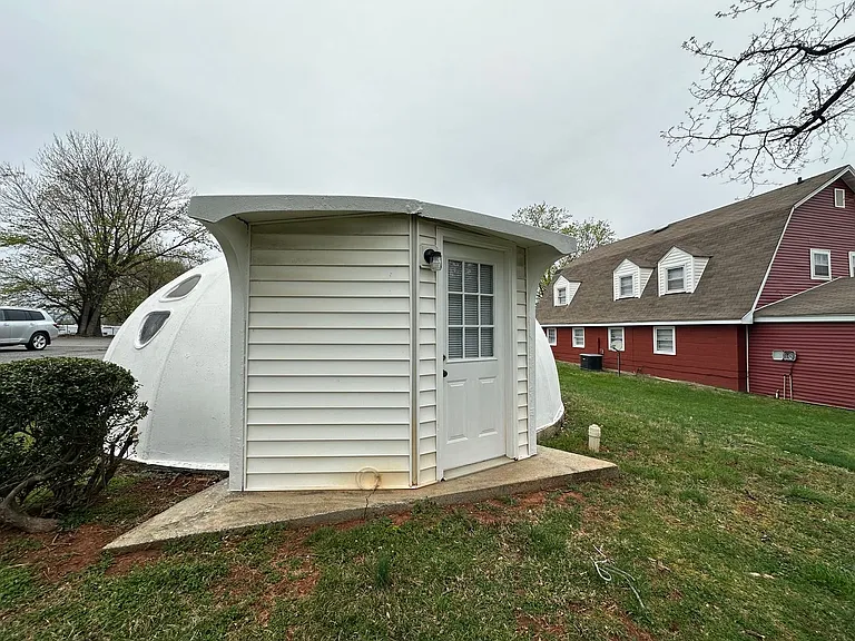 3313 Old Forest Rd — Photo 5