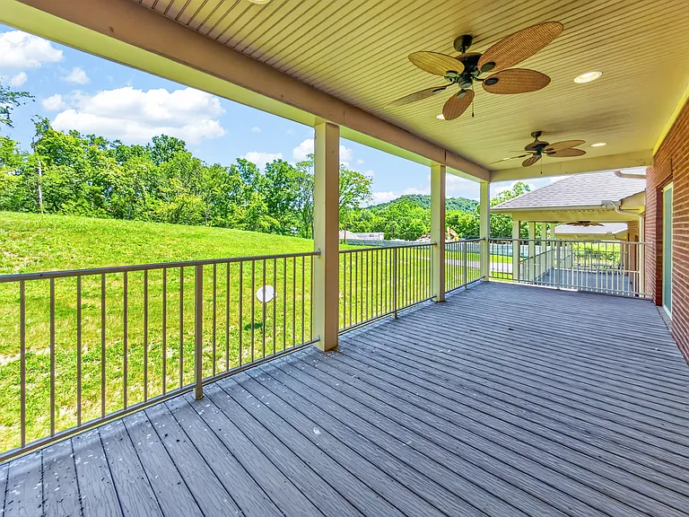 Deck View