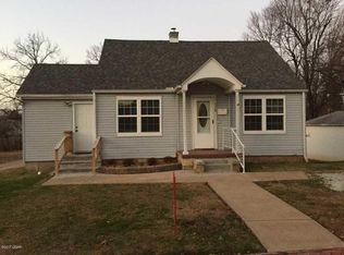 328 Adams St, Neosho, MO 64850
