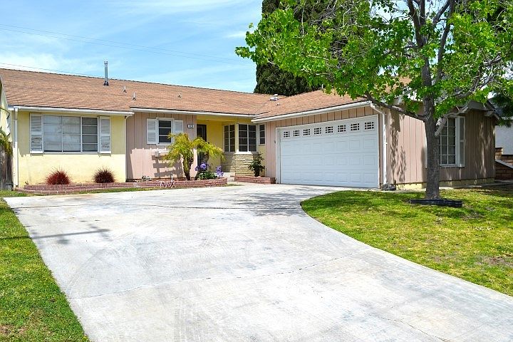 1st image of 1839 W Chateau Ave