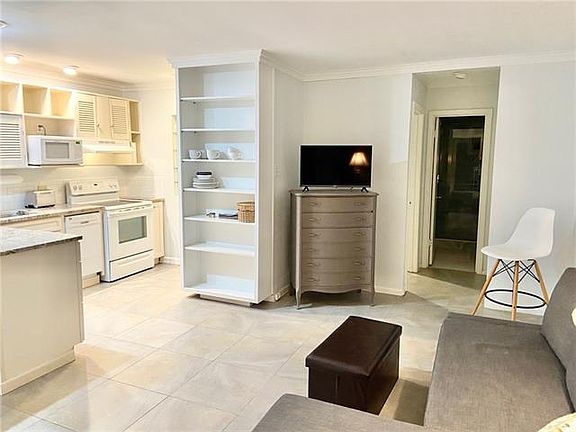 5th image of 801 Henry Clay Ave APT 105