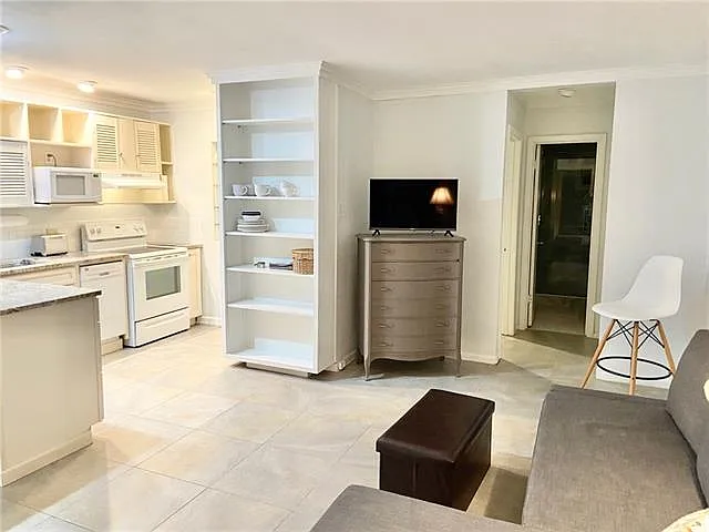 801 Henry Clay Ave #105 — Photo 5