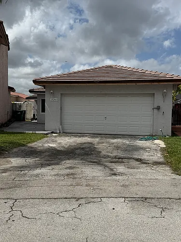 13263 SW 9th Ter Photo 1