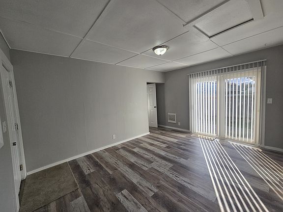 3rd image of 1010 Harding St