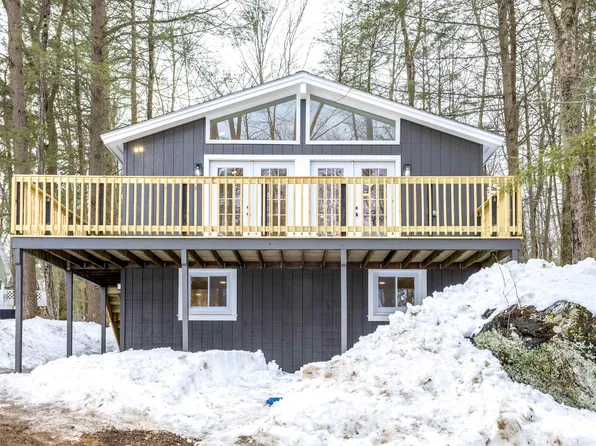 8 King Arthur Drive, Farmington, NH 03835