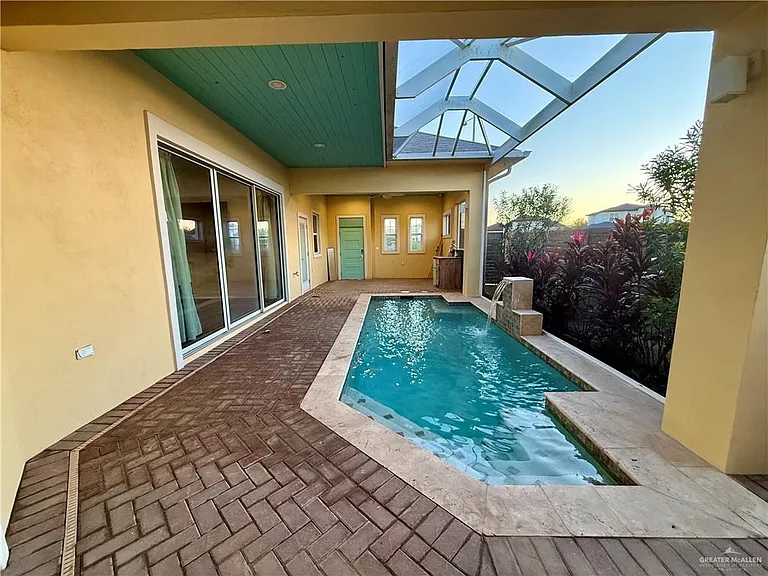 3403 Lago Washington — Photo 21