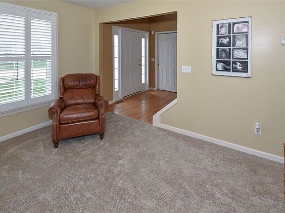 4th image of 9200 Aaron Ln #37
