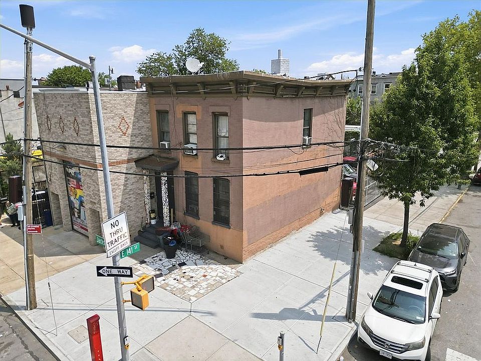 1st image of 320 Jackson Ave