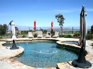 185 E Orange Heights Ln, Corona, CA 92881