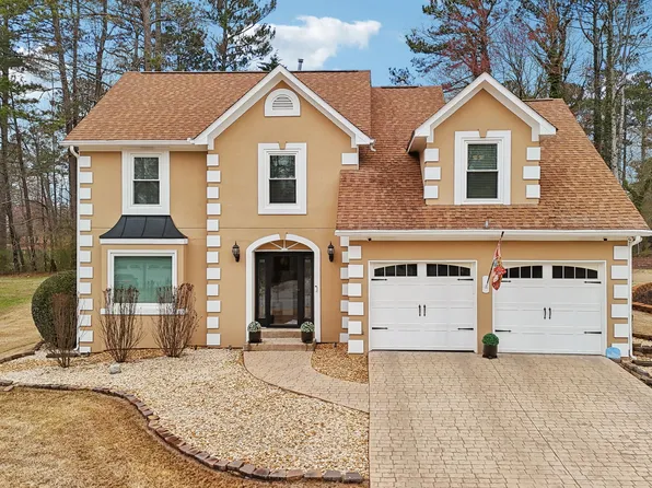 10175 Point View Dr, Jonesboro, GA 30238