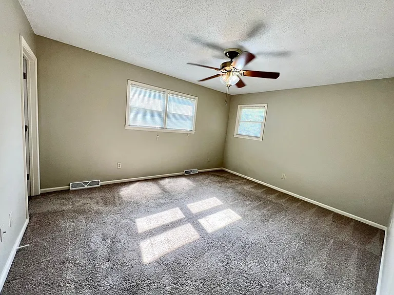 1305 Overlook Dr — Photo 11