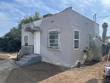 815 W 97th St Los Angeles CA | Zillow